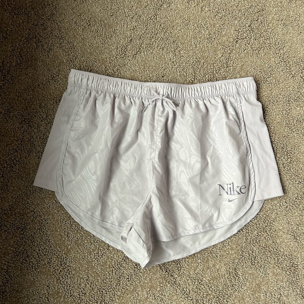 Women's Nike Size L shorts